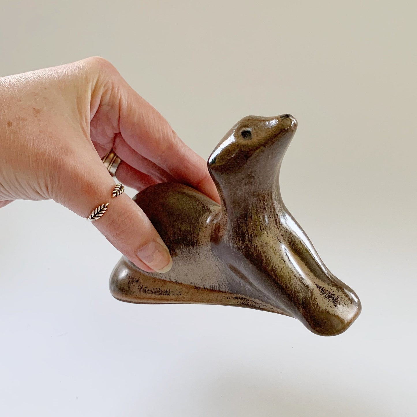Blue Mountain Pottery Otter in Mocha Glaze Rare Adorable BMP Vintage