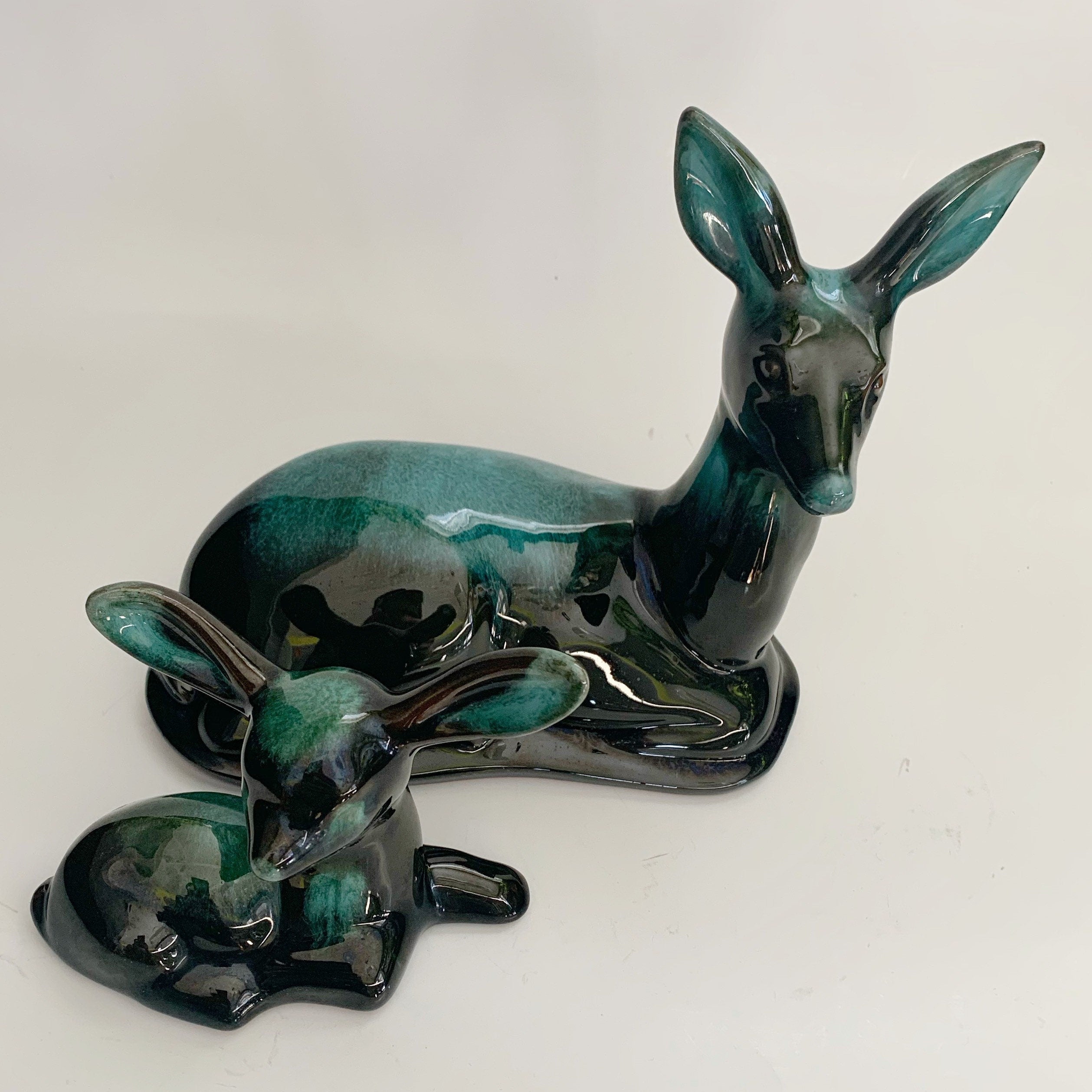 Blue Mountain Pottery Doe with Fawn Deer Green Flow Glaze Canada Vintage